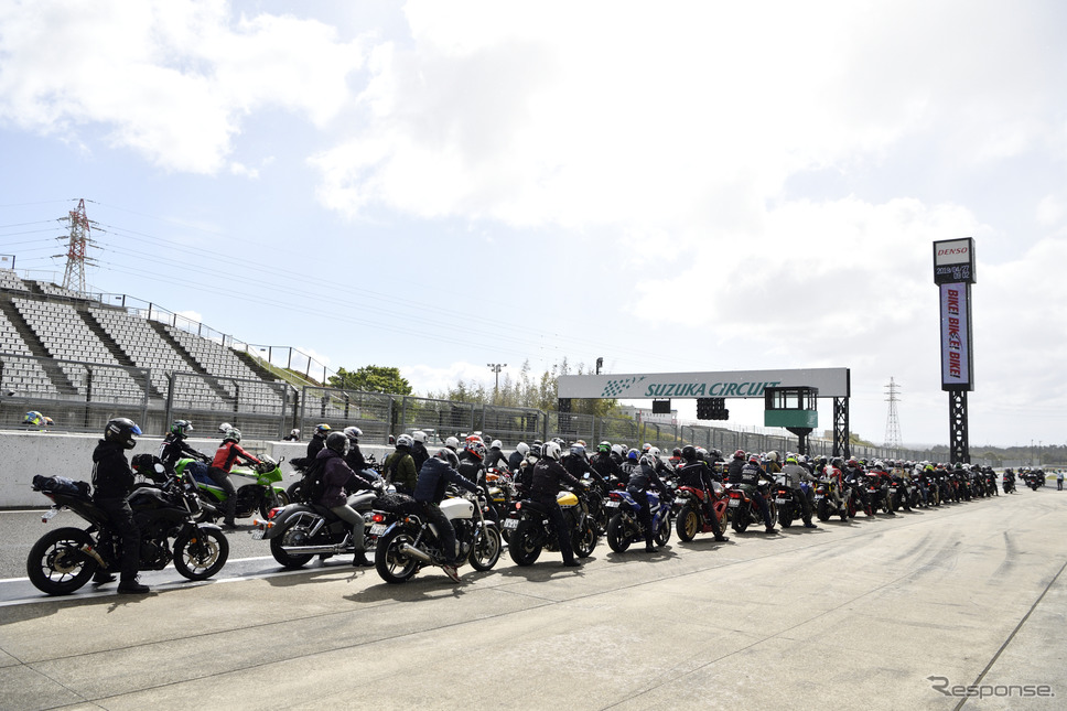 サーキットクルージング(BIKE! BIKE! BIKE! 2019)《撮影 雪岡直樹》