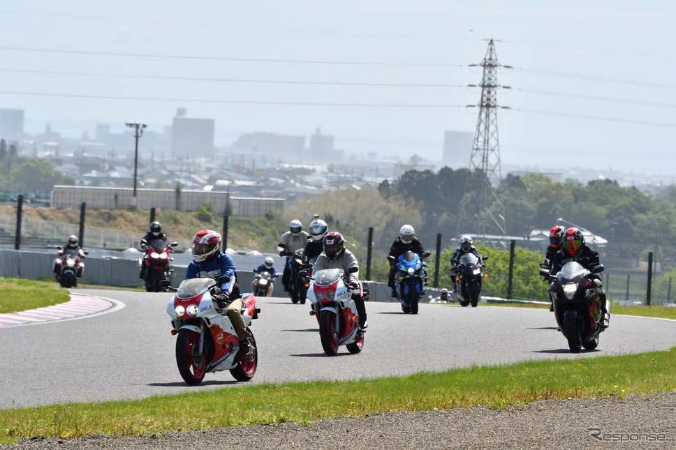 サーキットクルージング(BIKE! BIKE! BIKE! 2019)《撮影 雪岡直樹》