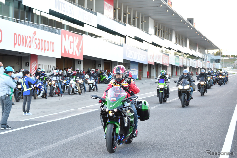 サーキットクルージング(BIKE! BIKE! BIKE! 2019)《撮影 雪岡直樹》