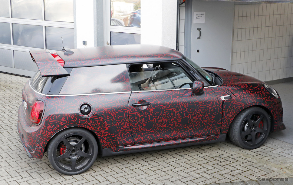 MINI JCW GP スクープ写真《APOLLO NEWS SERVICE》