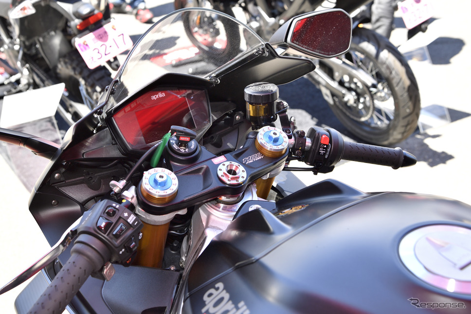 モトグッツィやアプリリアのモデルを展示したピアッジオ(BIKE! BIKE! BIKE! 2019)《撮影 雪岡直樹》