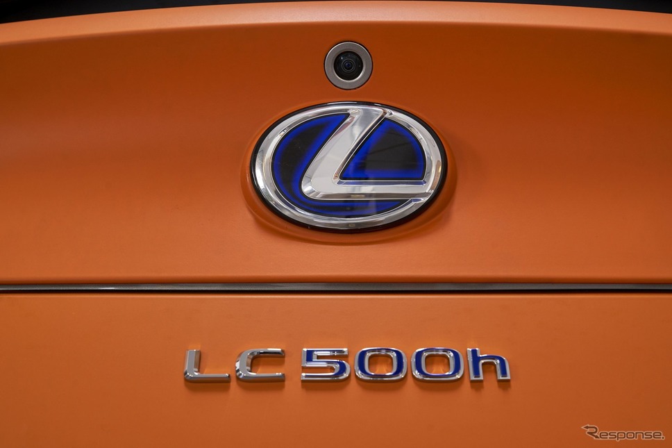 レクサスLC500hマットプロトタイプ《photo: Lexus》