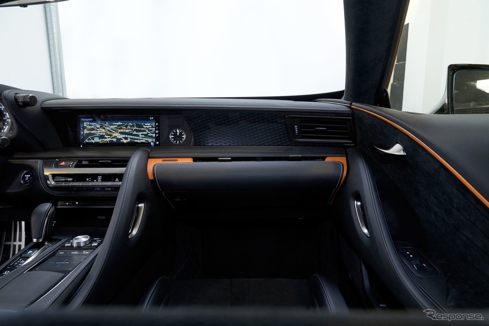 レクサスLC500hマットプロトタイプ《photo: Lexus》