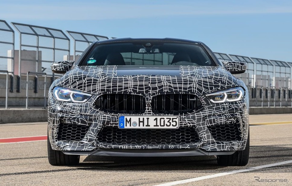 BMW M8 クーペ 新型の開発プロトタイプ