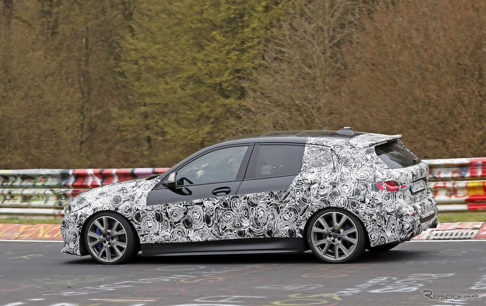 BMW 1シリーズ 新型プロトタイプ(スクープ写真)《APOLLO NEWS SERVICE》