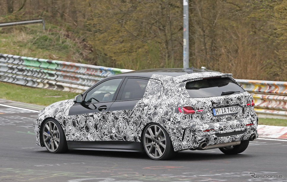 BMW 1シリーズ 新型プロトタイプ(スクープ写真)《APOLLO NEWS SERVICE》