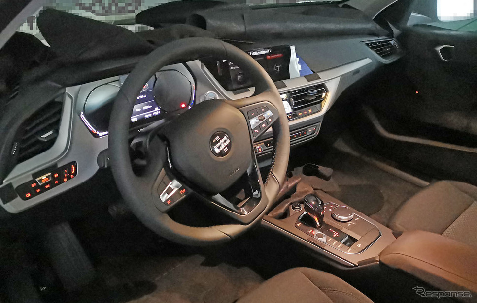 BMW 1シリーズ 新型プロトタイプ(スクープ写真)《APOLLO NEWS SERVICE》