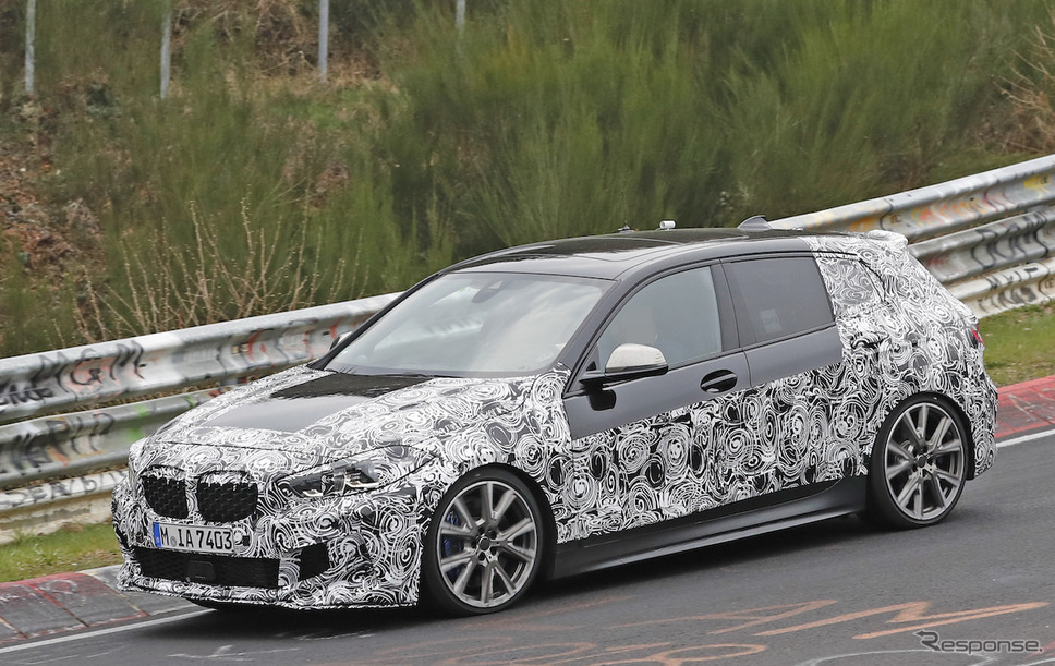 BMW 1シリーズ 新型プロトタイプ(スクープ写真)《APOLLO NEWS SERVICE》