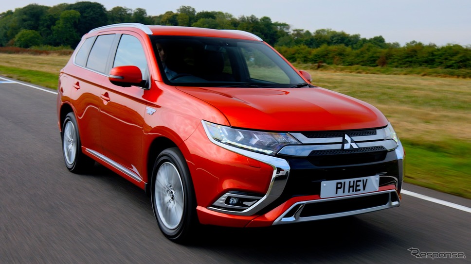 三菱 アウトランダー PHEVの2019年モデル(欧州仕様)《photo: Mitsubishi Motors》