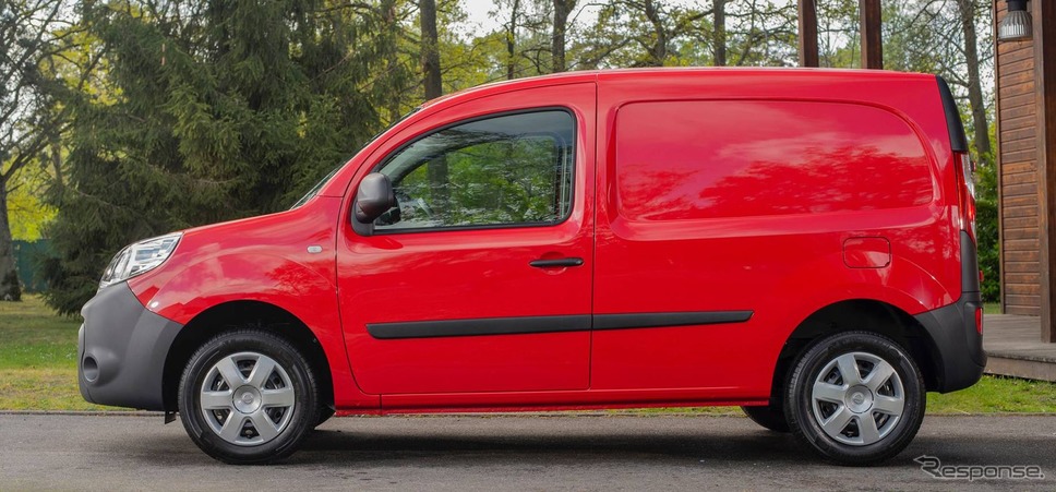 日産 NV250