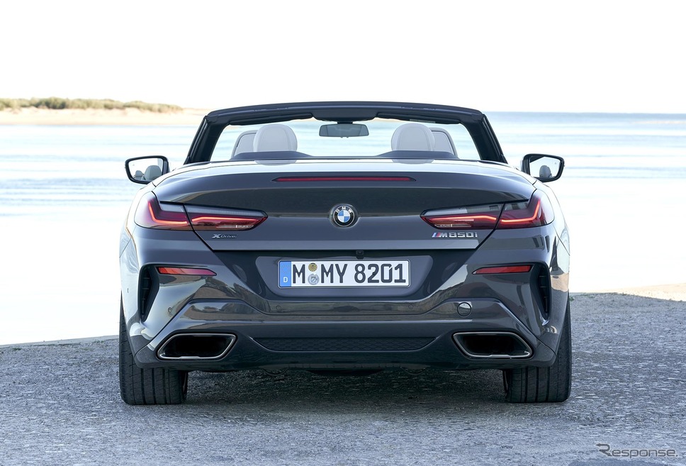 BMW 8シリーズコンバーチブル(M850i xDriveコンバーチブル)《画像 BMW》