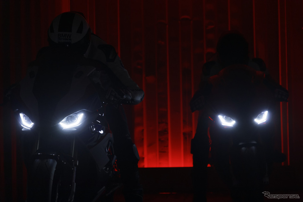 NEW S1000RR《画像 BMW Motorrad》