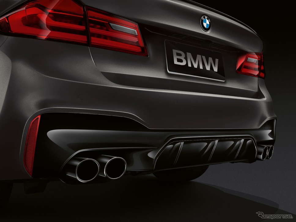 BMW M5 エディション 35 イヤー《photo by BMW》