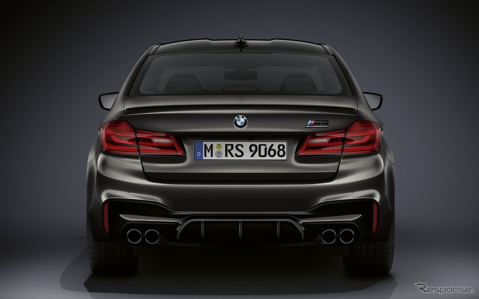 BMW M5 エディション 35 イヤー《photo by BMW》