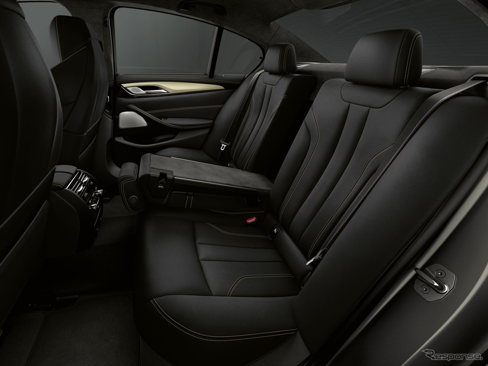 BMW M5 エディション 35 イヤー《photo by BMW》