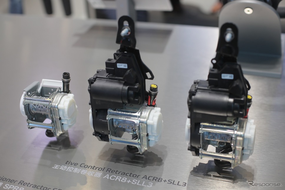 ZF Active Control Retractor ACR8、SLL3《画像 ZF》