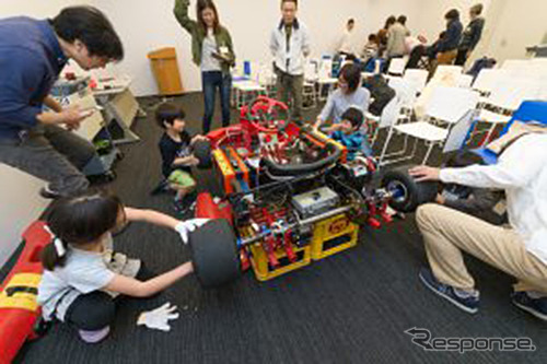 親子電気レーシングカート組立体験《写真 日本EVクラブ》