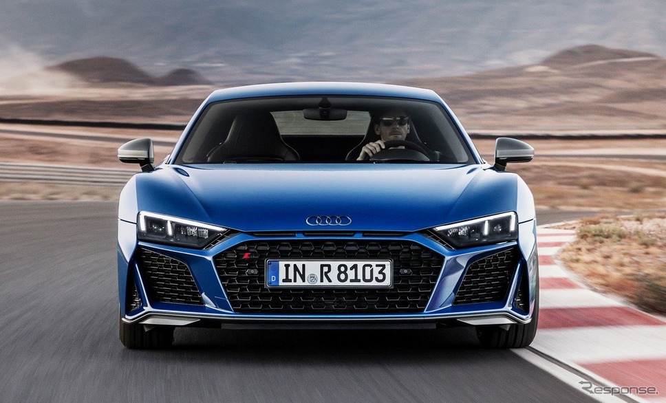 アウディ R8 改良新型《photo by Audi》