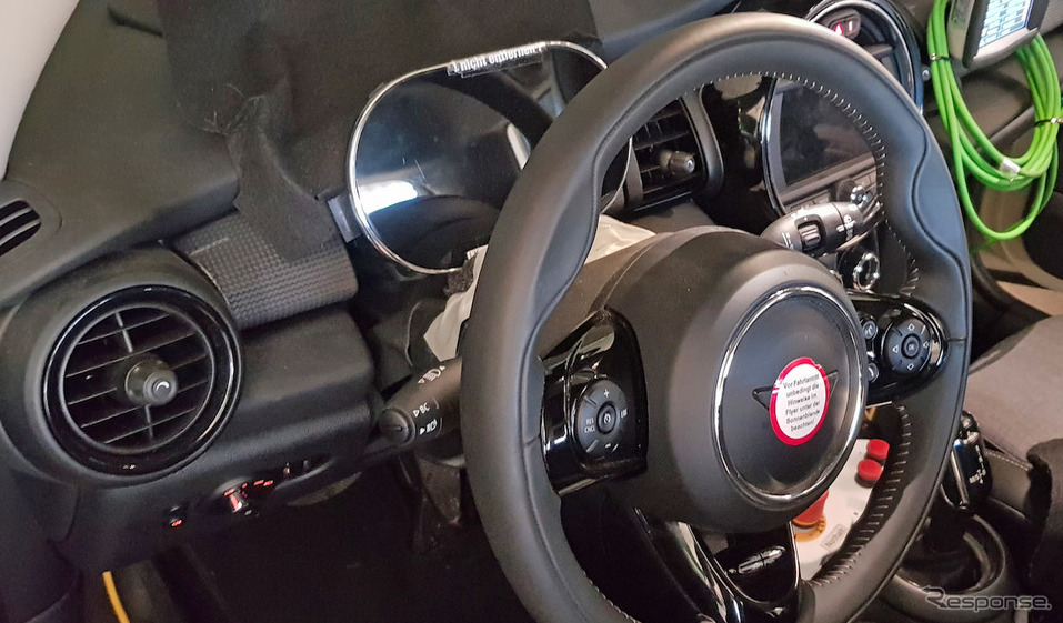 MINI S E 市販型プロトタイプ スクープ写真《APOLLO NEWS SERVICE》