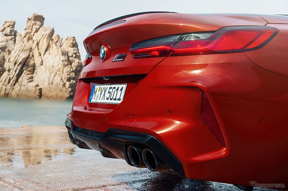 BMW M8 カブリオレ 新型《photo by BMW》