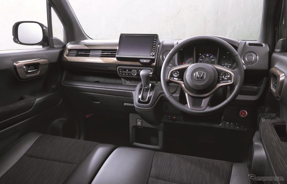 ホンダN-WGN Custom新型《写真 ホンダ》