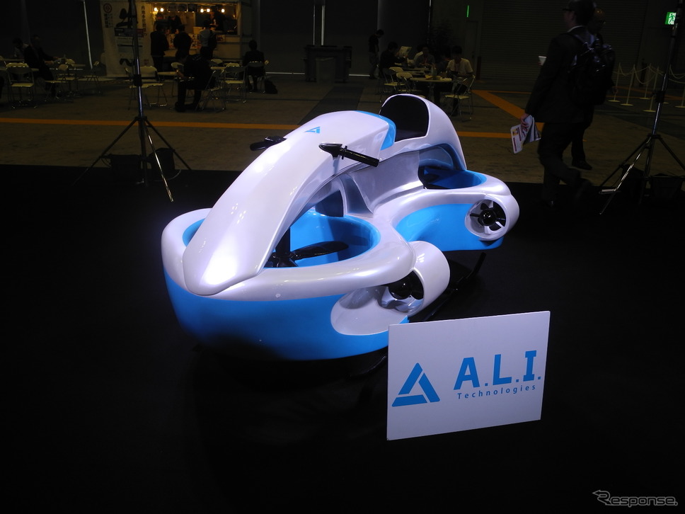 A.L.I.テクノロジーズの空飛ぶホバーバイク「Speeder（スピーダー）」《撮影　山田清志》