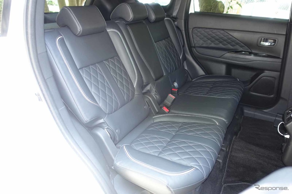 三菱 アウトランダーPHEV(Sエディション)撮影 中村孝仁