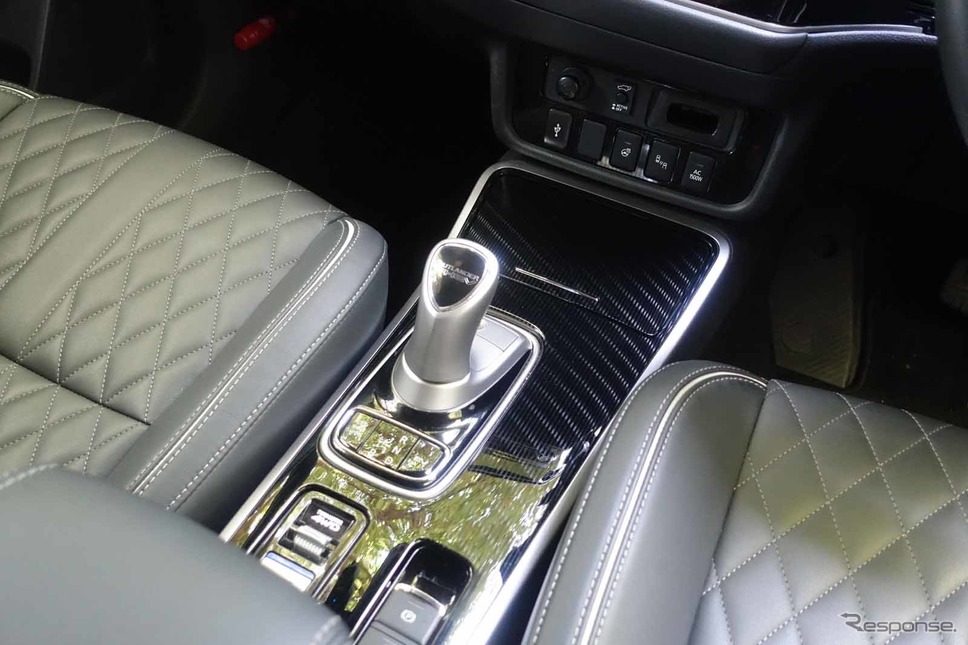 三菱 アウトランダーPHEV(Sエディション)撮影 中村孝仁