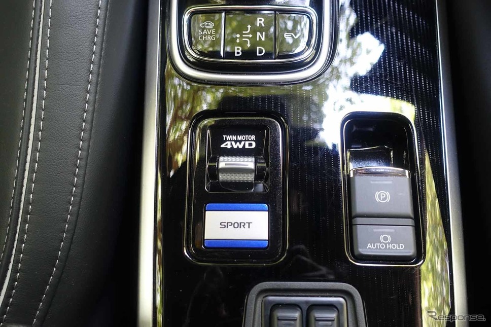三菱 アウトランダーPHEV(Sエディション)撮影 中村孝仁