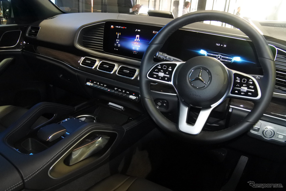 メルセデスベンツ GLE 新型発表会《撮影 小松哲也》