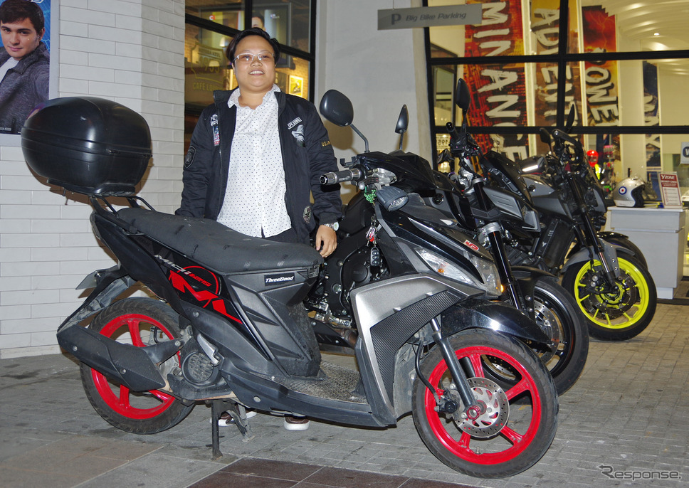 フィリピンで人気のスクーター、ヤマハ Mio i 125オーナーのジミリン《撮影 宮崎壮人》