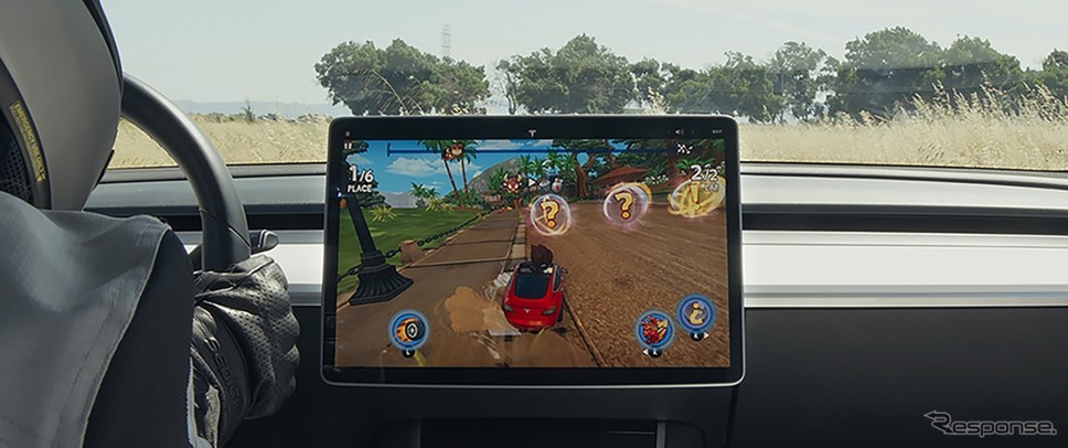 テスラの車載ディスプレイでプレイできるゲームの最新作「ビーチバギーレーシング2」《photo by Tesla》