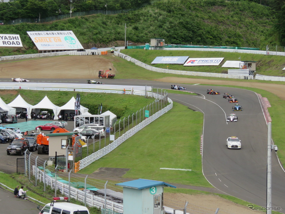 終盤のSCランも#1 山本のレースにはマイナスの影響を与えなかった。《撮影 遠藤俊幸》