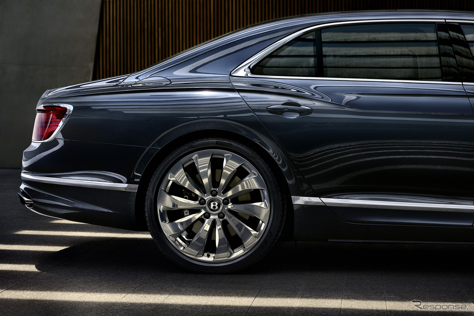 ベントレー・フライングスパー新型《photo by Bentley》