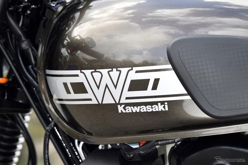 カワサキ W800 CAFE《画像提供 カワサキモータースジャパン/川崎重工業》