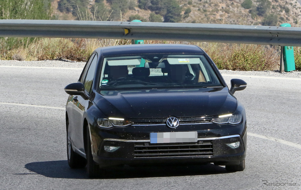 VW ゴルフ 新型(ゴルフ8)スクープ写真 《APOLLO NEWS SERVICE》