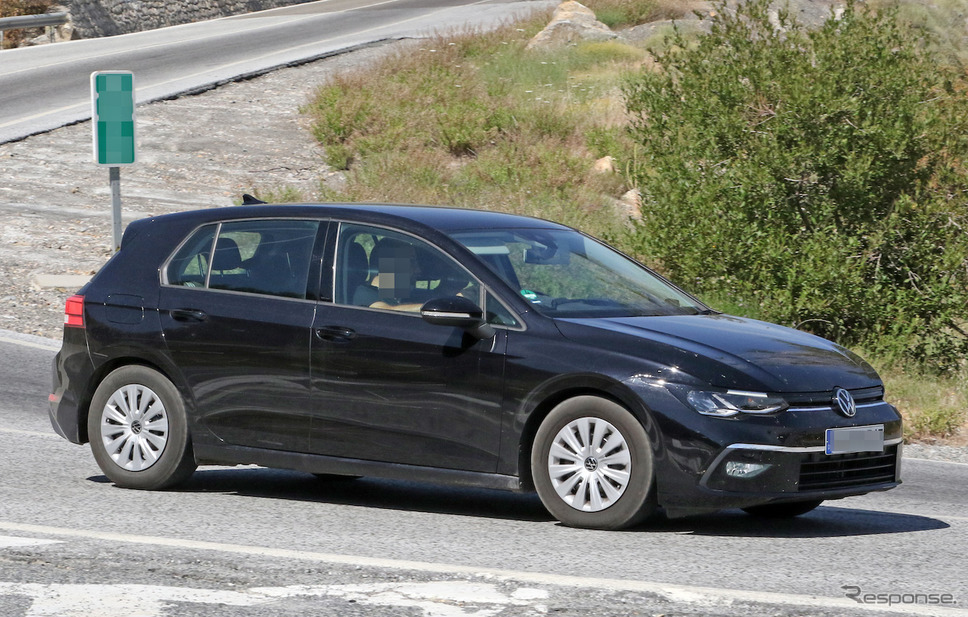 VW ゴルフ 新型(ゴルフ8)スクープ写真 《APOLLO NEWS SERVICE》