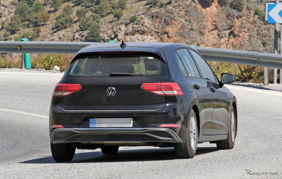 VW ゴルフ 新型(ゴルフ8)スクープ写真 《APOLLO NEWS SERVICE》