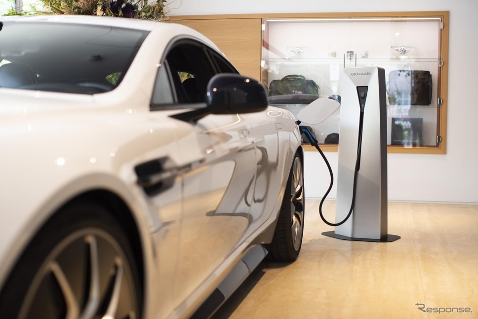 アストンマーティン初の電動車に特化したイベント「電動車の未来」に出展されたラピードE《photo by Aston Martin》