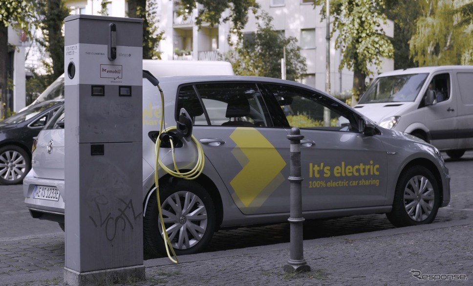 VWのEVだけのカーシェア「We Share」で利用できるゴルフe《photo by VW》