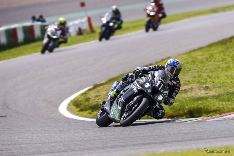 カワサキNinja ZX-10RRで鈴鹿8耐練習走行（6月25〜26日）《photo (c) Kawasaki Motors Europe》