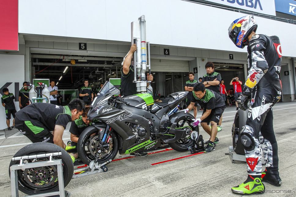 カワサキNinja ZX-10RRで鈴鹿8耐練習走行（6月25〜26日）《photo (c) Kawasaki Motors Europe》
