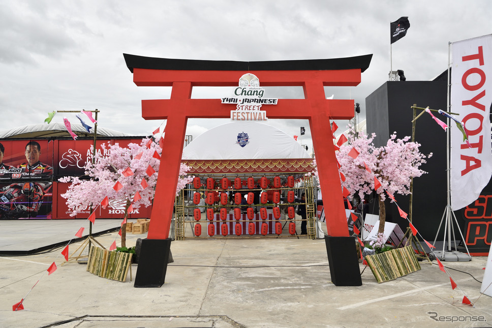 スーパーGTタイラウンドイベント広場《撮影 雪岡直樹》