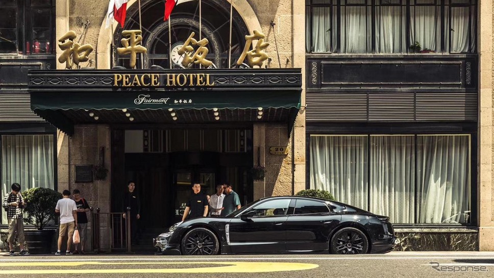 ポルシェ・タイカンの最新プロトタイプ車《photo by Porsche》