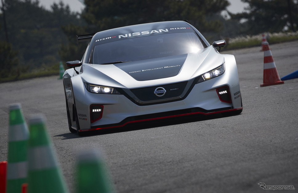 リーフNISMO RC-02《写真 日産自動車》