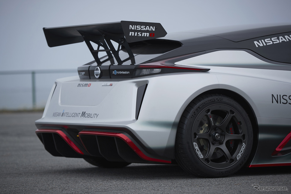 リーフNISMO RC-02《写真 日産自動車》