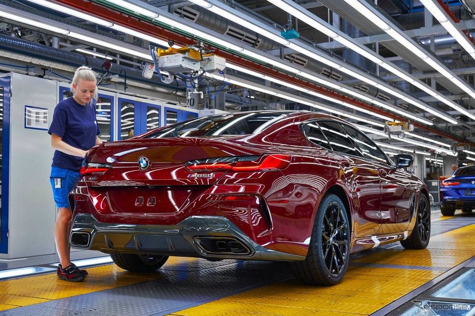 BMW 8シリーズ グランクーペ の量産第一号車《photo by BMW》