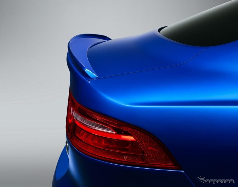 ジャガー XE SV プロジェクト8 ツーリング《photo by Jaguar》