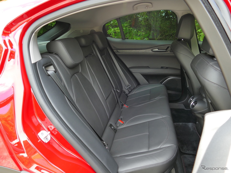 アルファロメオ ステルヴィオ 2.2 TURBO DIESEL Q4《撮影 島崎七生人》