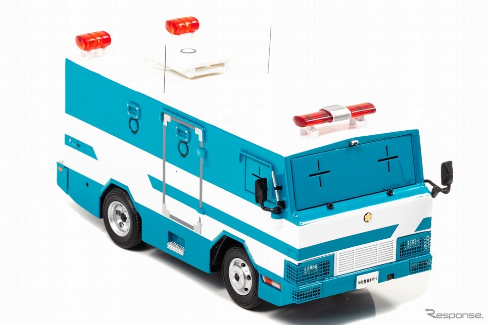 1/43スケール PV-2 2007 警察本部警備部機動隊特型警備車両《画像:ヒコセブン》